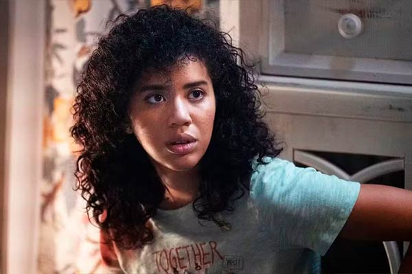 Mindy Meeks-Martin aus Scream 7