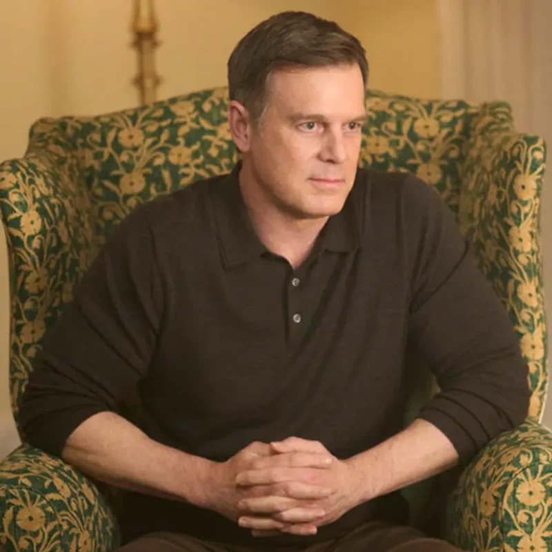 Peter Krause como Mike Hollingsworth em Line of Fire
