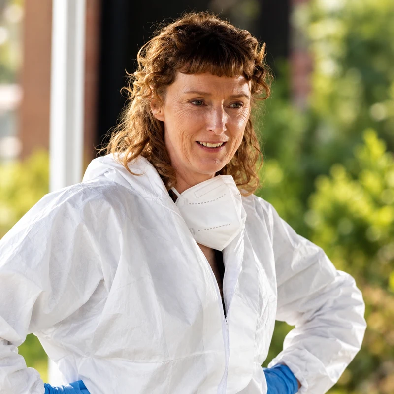 Clara Simpson as Dr. Juliana Taylor in Cooper & Fry