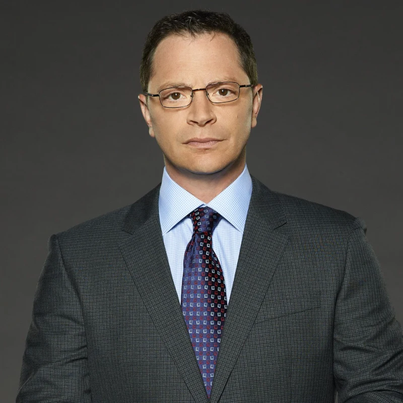 Joshua Malina como David Rosen en Scandal