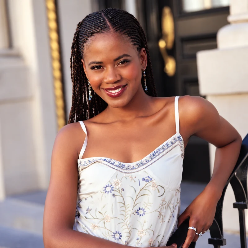 Tangi Miller as Elena Tyler in Felicity