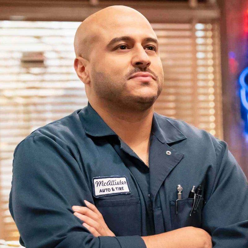 Jessie Prez as Ruben in Georgie & Mandy's First Marriage