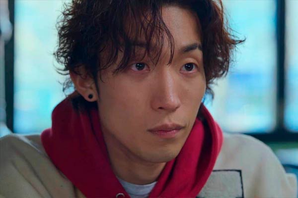 Hong Woo-jin in Bloodhounds