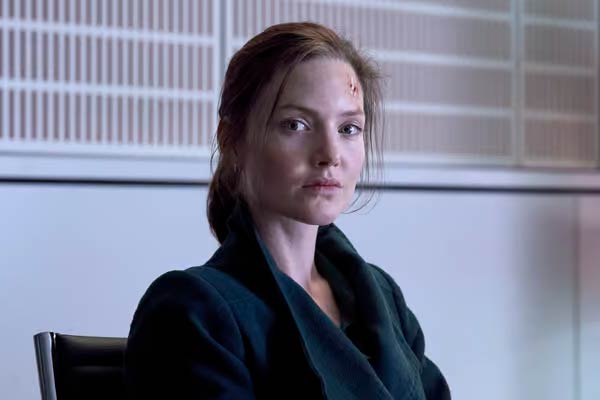 DI Rachel Carey in The Capture
