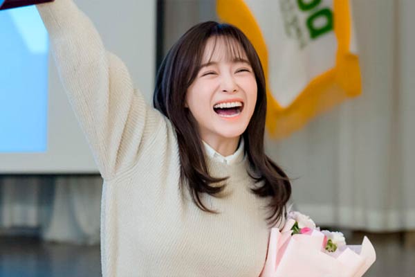 Sin Ha Ri in Business Proposal