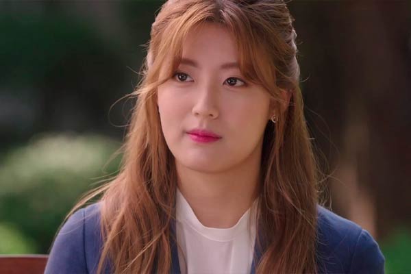 Eun Bong-hui en Suspicious Partner