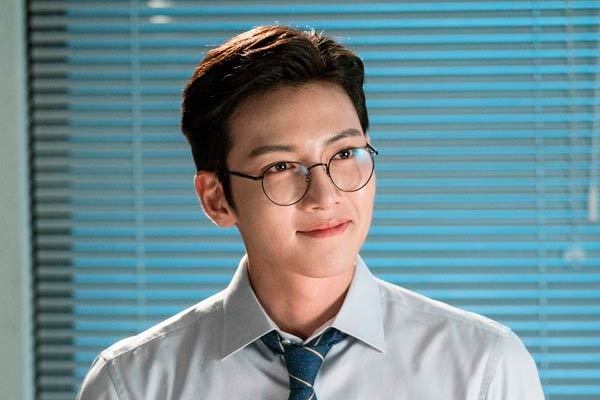 Noh Ji-uk en Suspicious Partner