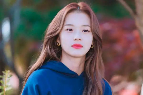 Na Ji Na in Doom at Your Service