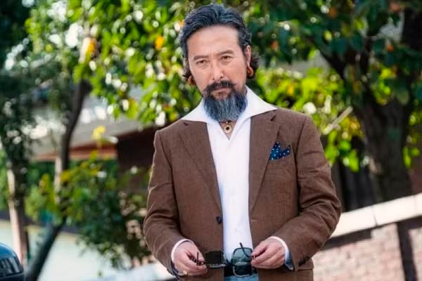 Choi Jang Mul in The Uncanny Counter
