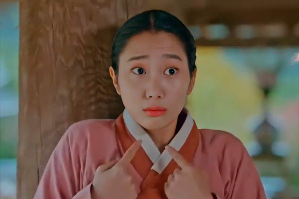 Hong Yeon in Mr. Queen