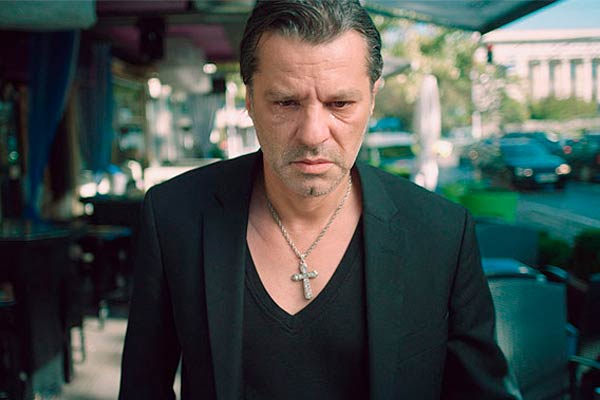 Rosen Gatzov in Undercover