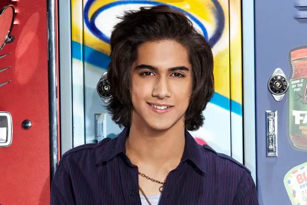 Beck Oliver in Victorious