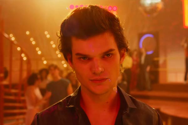 Robert Mallory en The Shards