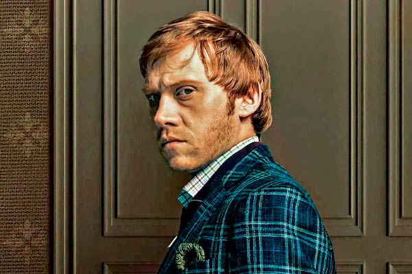 Julian Pearce in Servant