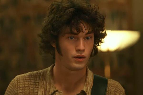 Graham Dunne in Daisy Jones & The Six
