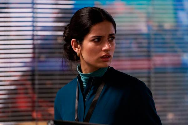 Saara Parvin in The Undeclared War
