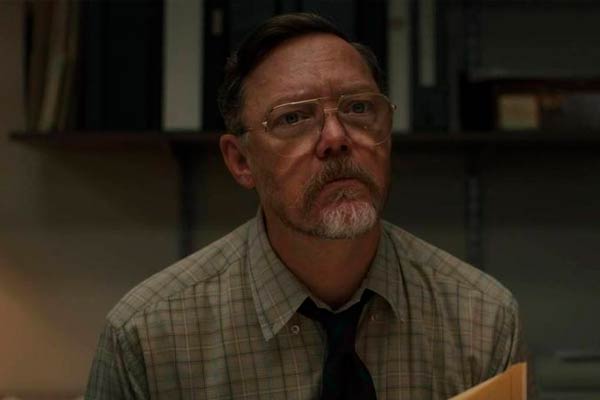 Principal Grayle in Carrie