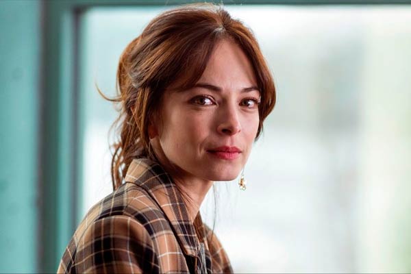 Cassandra Lee in Murder in a Small Town
