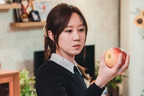 Yoo Bo Na in A Bona Fide Killer