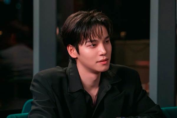 Han Gyu O in Love on the Menu
