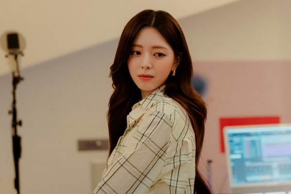 Yun Cho I [Actress] in My Bias, My Boss
