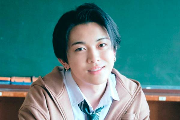 Sakaki Toma in After Moving Seats, the Boy Behind Me Has a Crush on Me