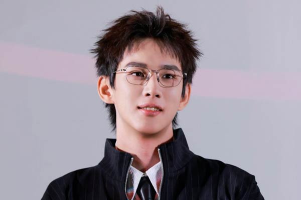 Sun Yuan Zhu dans The Early Spring