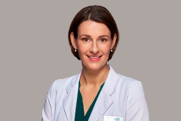 Prof. Dr. Maria Weber dans In All Friendship