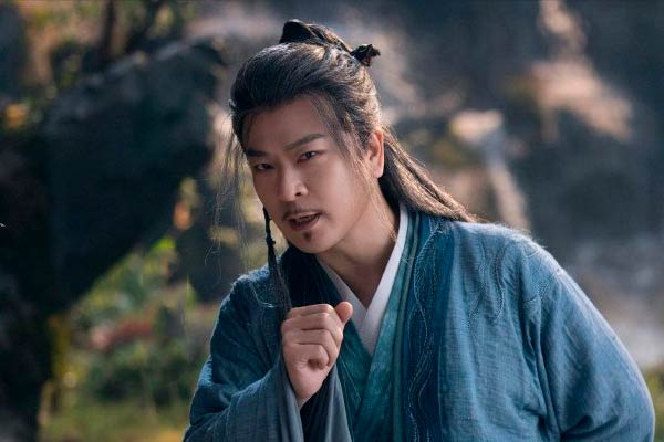 Qi Yuan in Pull Strings