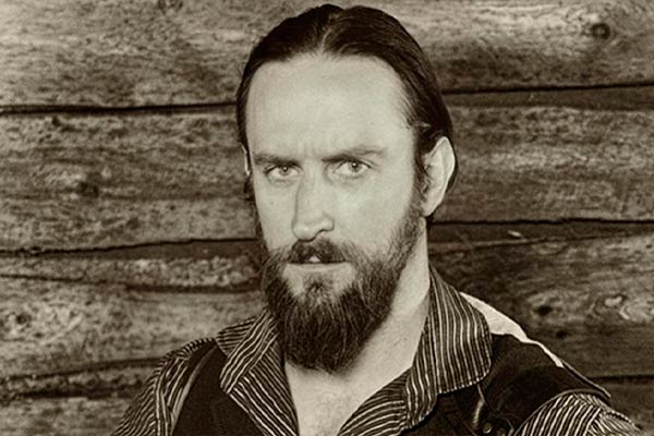 Mickey McGinnes in Hell on Wheels